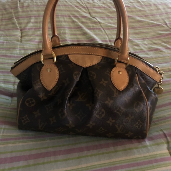 Louis Vuitton authenticate - Picture 2 of 6